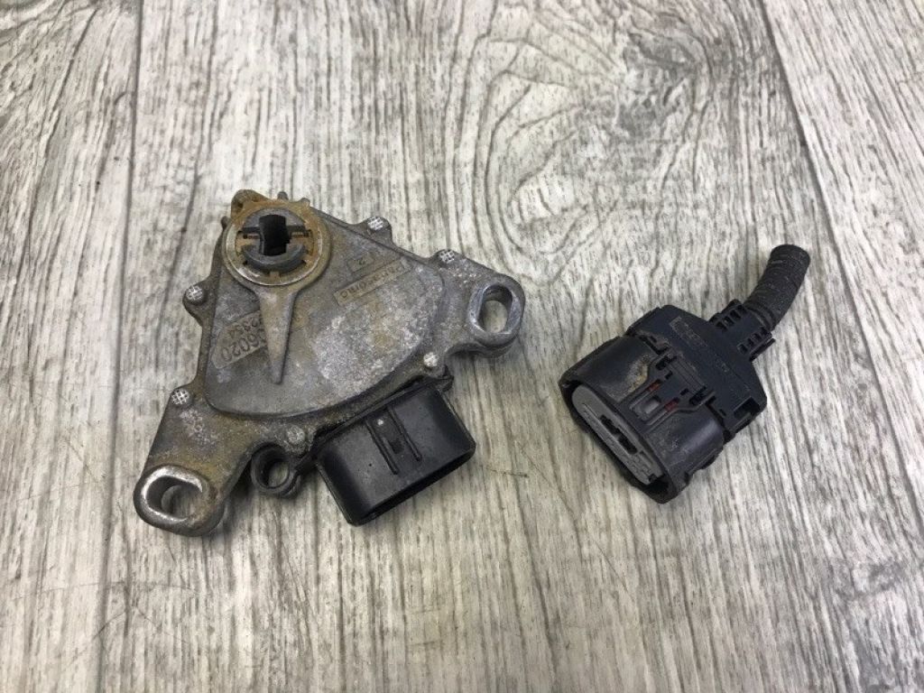 84540-06020 | Датчик положення селектора АКПП TOYOTA CAMRY 70 17-
