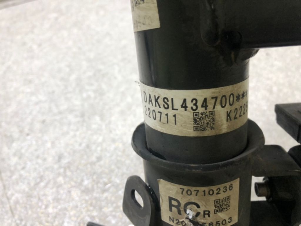 KSL4-34-700 | Амортизатор передн. прав. MAZDA CX-5 (KE) 11-17 - Фото 4