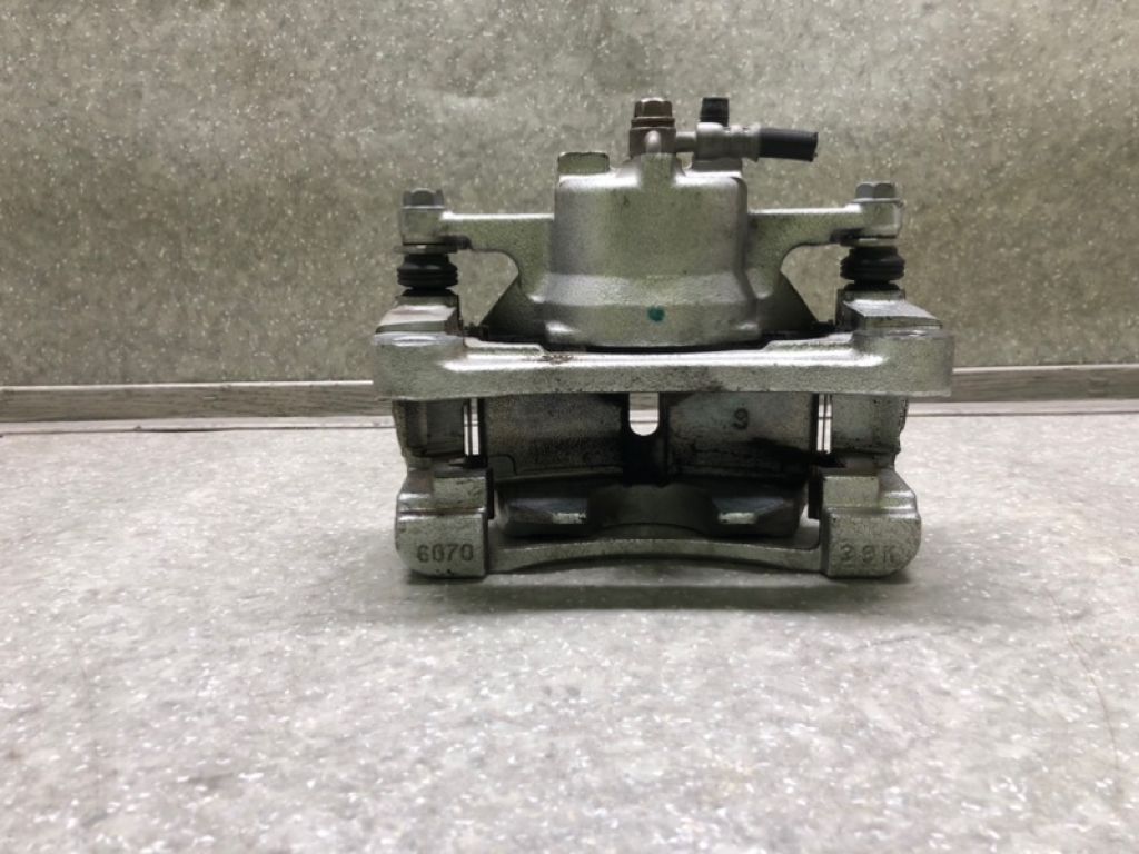 K0Y1-33-98Z | Супорт гальмівний передн. прав. MAZDA CX-5 (KE) 11-17 - Фото 2