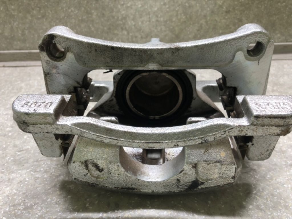 K0Y1-33-98Z | Супорт гальмівний передн. прав. MAZDA CX-5 (KE) 11-17 - Фото 3