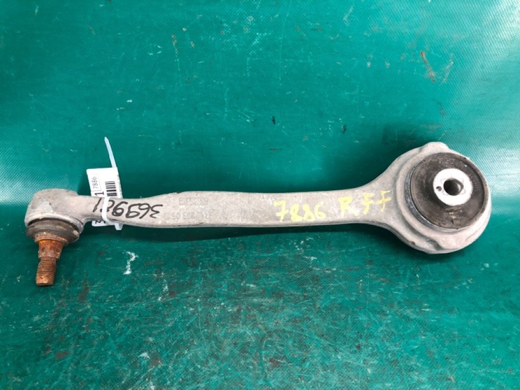 A 204 330 88 11 | Рычаг передней подвески верхний прав. MERCEDES E-CLASS C207 09-16