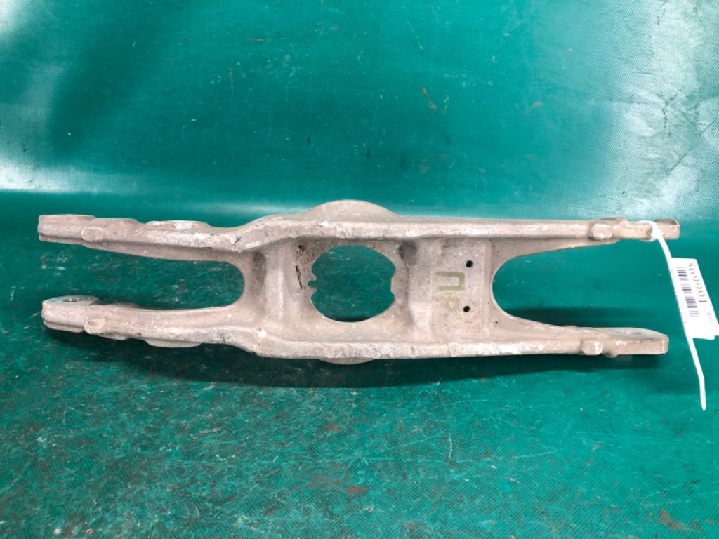 A 204 350 35 06 | Рычаг задней подвески поперечный нижний прав. MERCEDES E-CLASS C207 09-16 - Фото 3