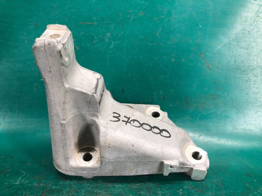 50610-TA1-A00 | Кронштейн двигателя ACURA RDX 12-19