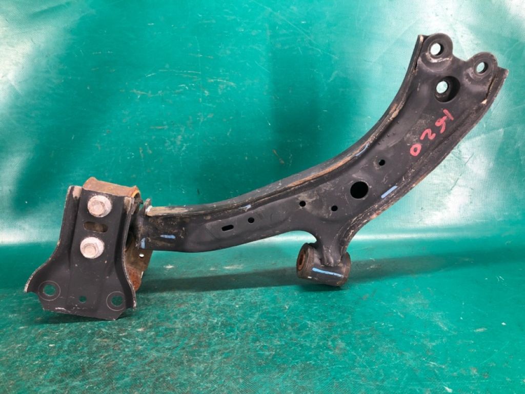 51350-TX4-A11 | Рычаг передней подвески нижний прав. ACURA RDX 12-19 - Фото 3