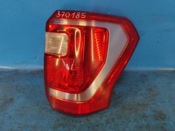 Ліхтар зовнішній прав. FORD EXPEDITION 17-