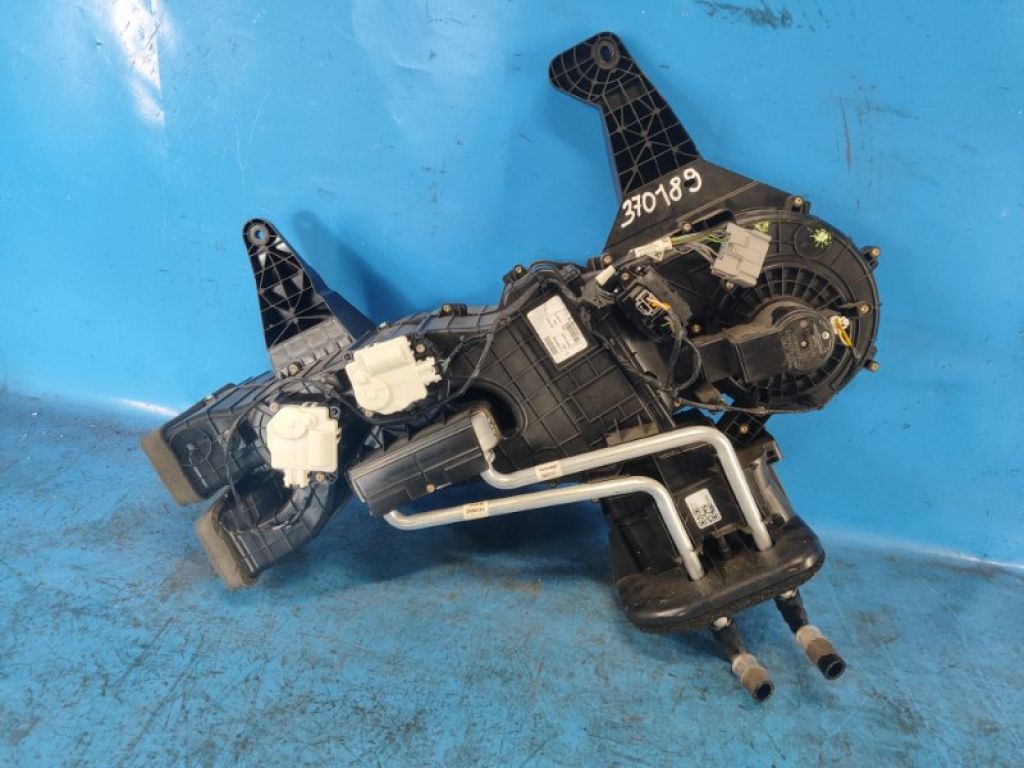 JL1Z19850AJ | Піч задня у зборі FORD EXPEDITION 17-