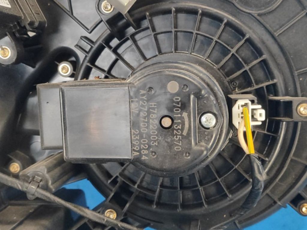 JL1Z19850AJ | Піч задня у зборі FORD EXPEDITION 17- - Фото 4