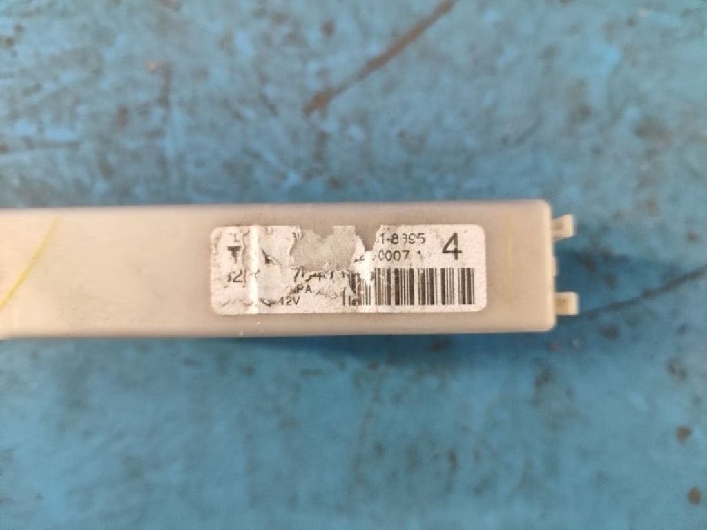 82641-47031 | Запобіжник TOYOTA PRIUS - 30 09-17 - Фото 4