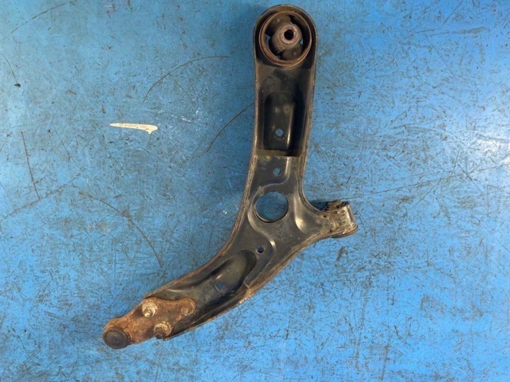 54500-B2000 | Важіль передньої підвіски нижній лів. KIA SOUL PS 13-19 - Фото 2