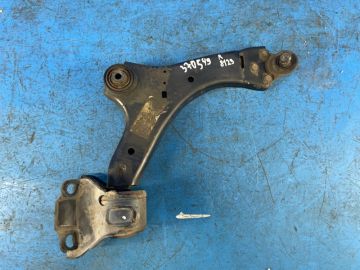 Важіль передньої підвіски нижній прав. VOLVO XC70 07-16