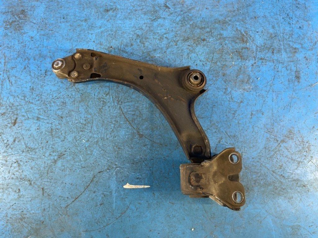 31277346 | Важіль передньої підвіски нижній прав. VOLVO XC70 07-16 - Фото 2