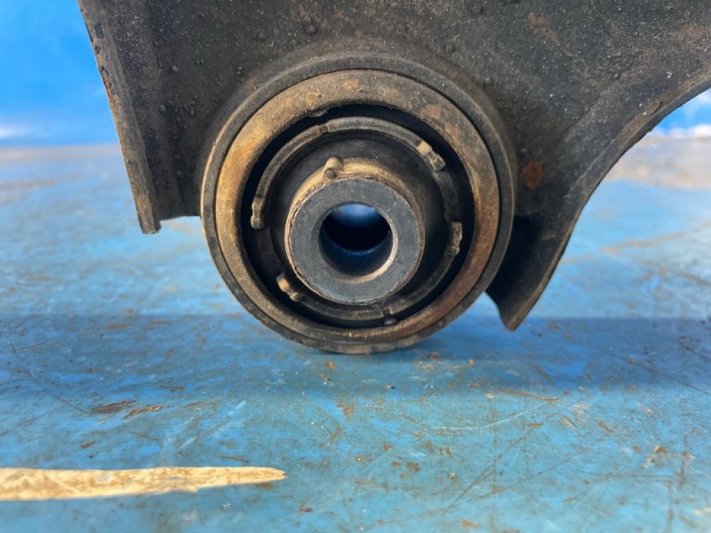 31277345 | Важіль передньої підвіски нижній лів. VOLVO XC70 07-16 - Фото 5