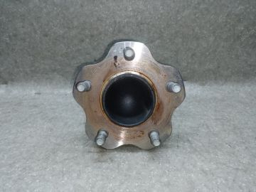 Маточина колеса задн. NISSAN JUKE 10-19