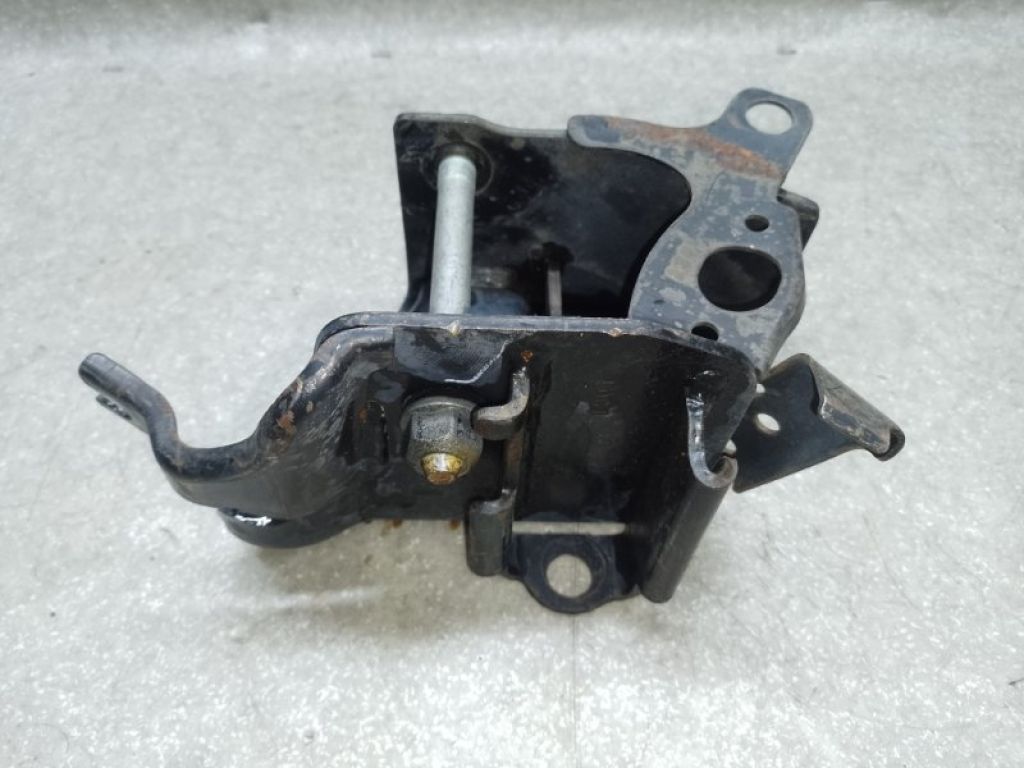 554291KA0B | Кріплення балки підвіски задн. прав. NISSAN JUKE 10-19