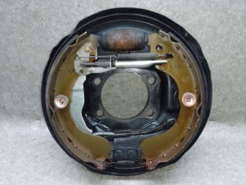 Гальмівний механізм задн. прав. NISSAN JUKE 10-19