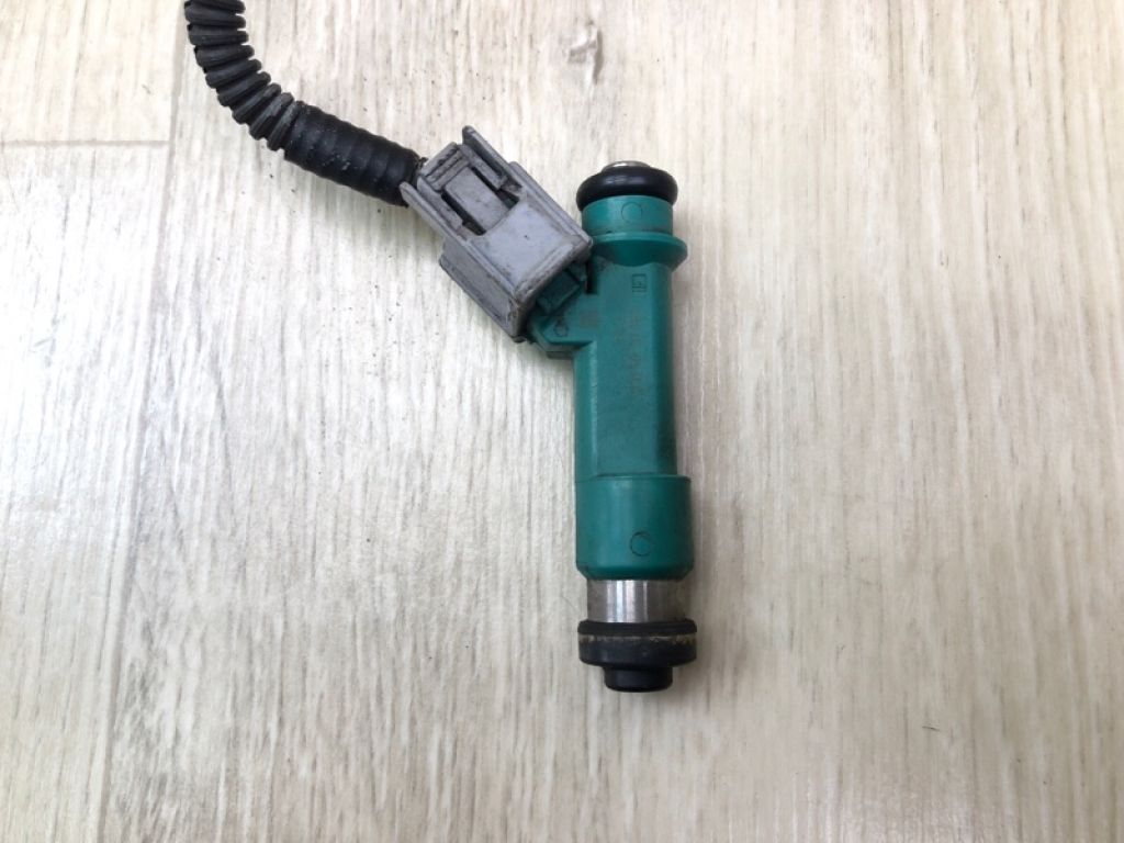 23209-39015 | Форсунка паливна TOYOTA 4RUNNER 02-09