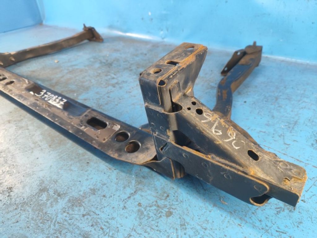 GV6Z-7810812-A | Панель передня FORD ESCAPE 12-19 - Фото 3