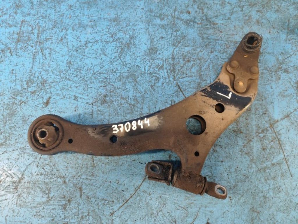 48069-06150 | Рычаг передней подвески нижний лев. TOYOTA CAMRY 40 06-11
