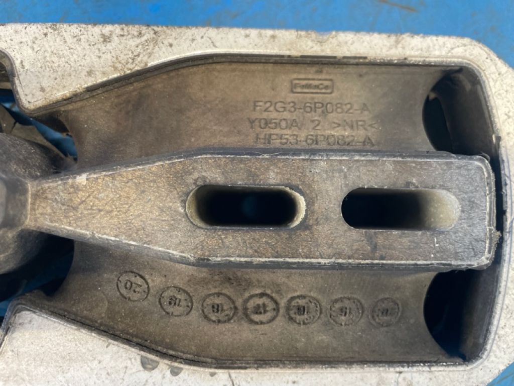 F2G3-6P082-AC | Подушка двигуна нижня FORD FUSION 14- - Фото 3