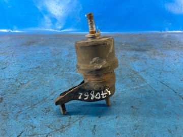 Подушка двигуна нижня лів. TOYOTA SIENNA 11-16