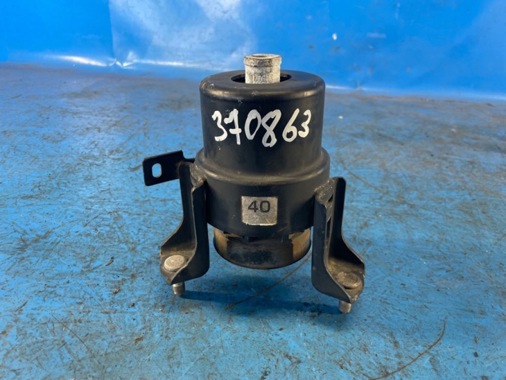 12361-0H100 | Подушка двигуна передн. TOYOTA CAMRY 40 06-11