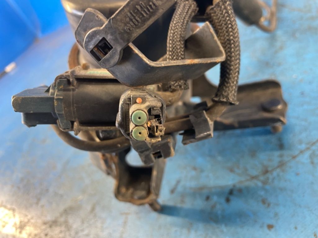 12360-0P110 | Подушка двигуна нижня передн. TOYOTA SIENNA 11-16 - Фото 4