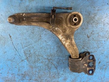 Важіль передньої підвіски нижній лів. FORD FUSION 14-