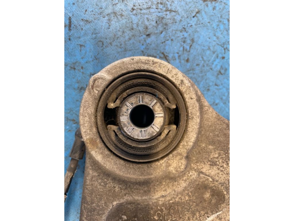 GS7Z-3079-B | Важіль передньої підвіски нижній лів. FORD FUSION 14- - Фото 4