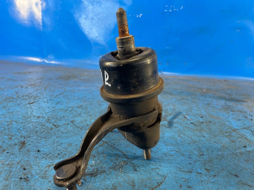 12362-0P051 | Подушка двигуна нижня прав. TOYOTA SIENNA 11-16 - Фото 6