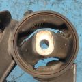 12371-28210 | Подушка двигуна нижня задн. TOYOTA RAV4 05-12 - Прев'ю 5
