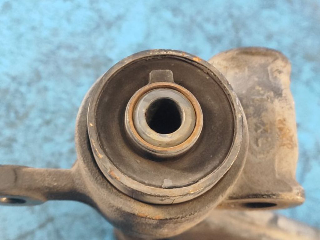 KB7W-34-300D | Важіль передньої підвіски нижній прав. MAZDA CX-5 (KF) 16-21 - Фото 4