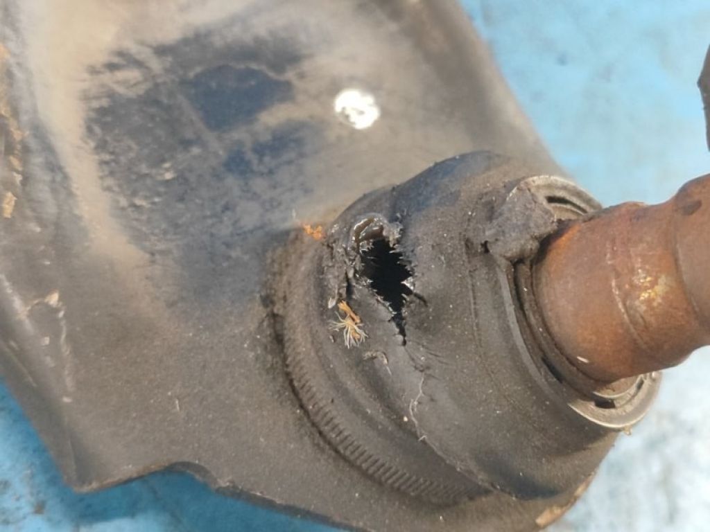 KB7W-34-300D | Важіль передньої підвіски нижній прав. MAZDA CX-5 (KF) 16-21 - Фото 7