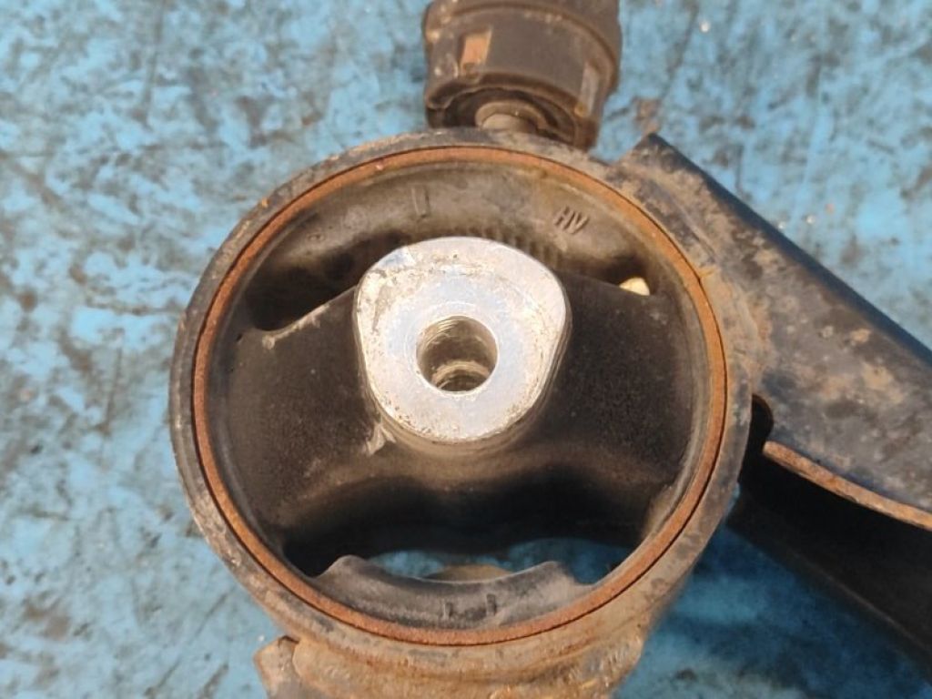 12371-28230 | Подушка двигуна нижня задн. LEXUS HS250H (ANF10) 09-12 - Фото 6