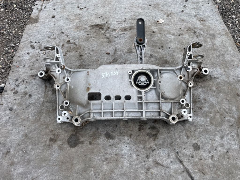 3C0199369H | Балка передней подвески VOLKSWAGEN TIGUAN 08-17
