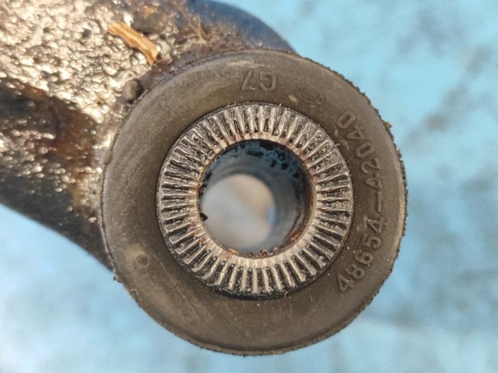 48068-12300 | Важіль передньої підвіски нижній прав. LEXUS HS250H (ANF10) 09-12 - Фото 6