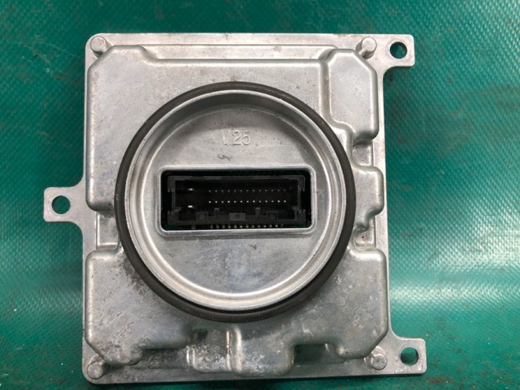 DGH9-67890 | Блок розпалювання LED передн. лів. MAZDA CX-30 19-