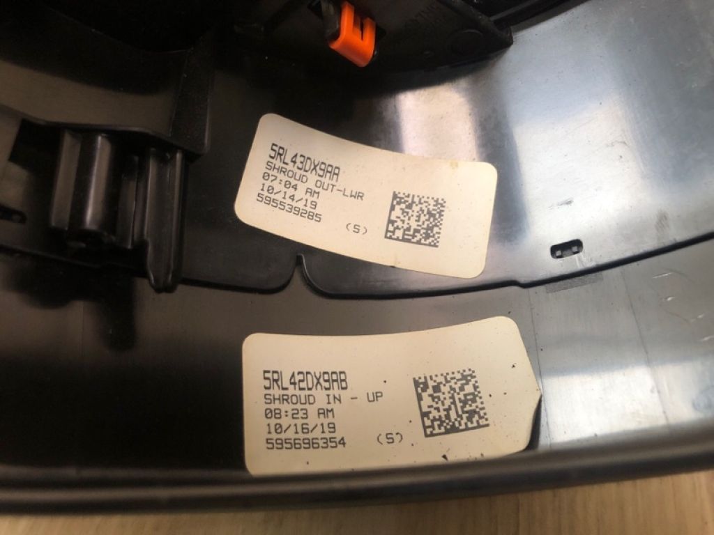 5RL42 DX9AB | Кожух рульової колонки CHRYSLER PACIFICA 16-20 - Фото 5