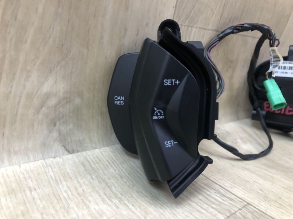 CP9Z-9C888-A | Кнопки руля FORD ESCAPE 12-19 - Фото 3