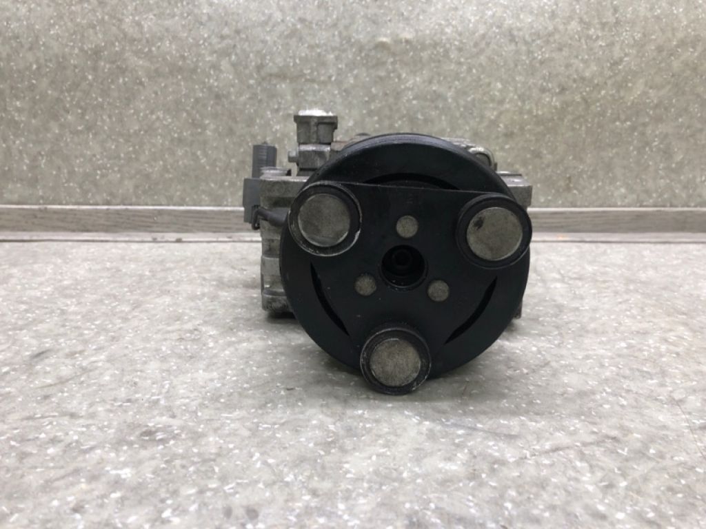 EG2161450A | Компресор кондиціонера MAZDA CX-7 06-12 - Фото 3