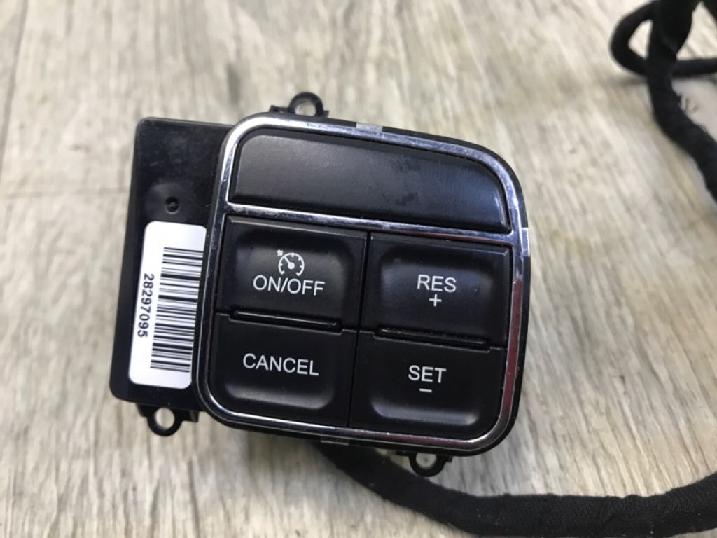 56046096AD | Кнопки на руль JEEP COMPASS 06-16 - Фото 2