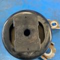 BJ32-6F012-AB | Подушка двигателя нижняя лев. LAND ROVER EVOQUE 19- - Превью 3