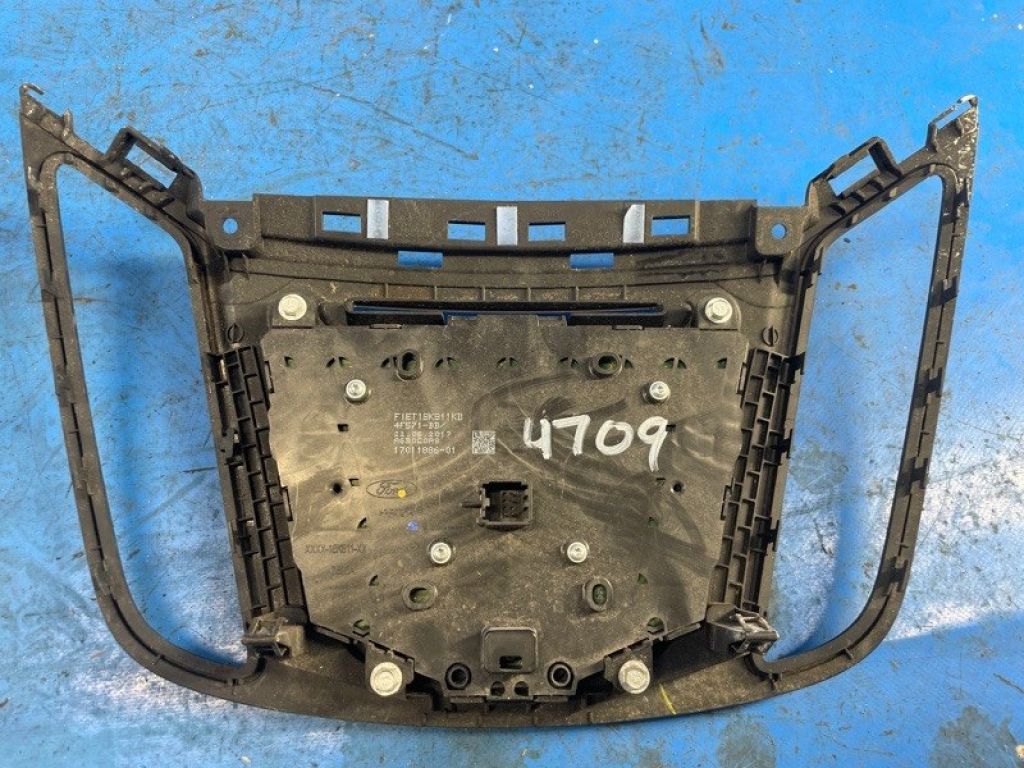 F1ET18K811KD | Блок керування мультимедіа FORD ESCAPE 12-19 - Фото 2