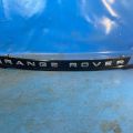 K8D2-402A30-A | накладка кришки багажника LAND ROVER EVOQUE 19-