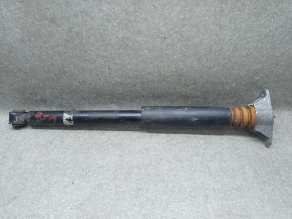BJS7-28-700F | Амортизатор задний MAZDA 3 BM 13-19