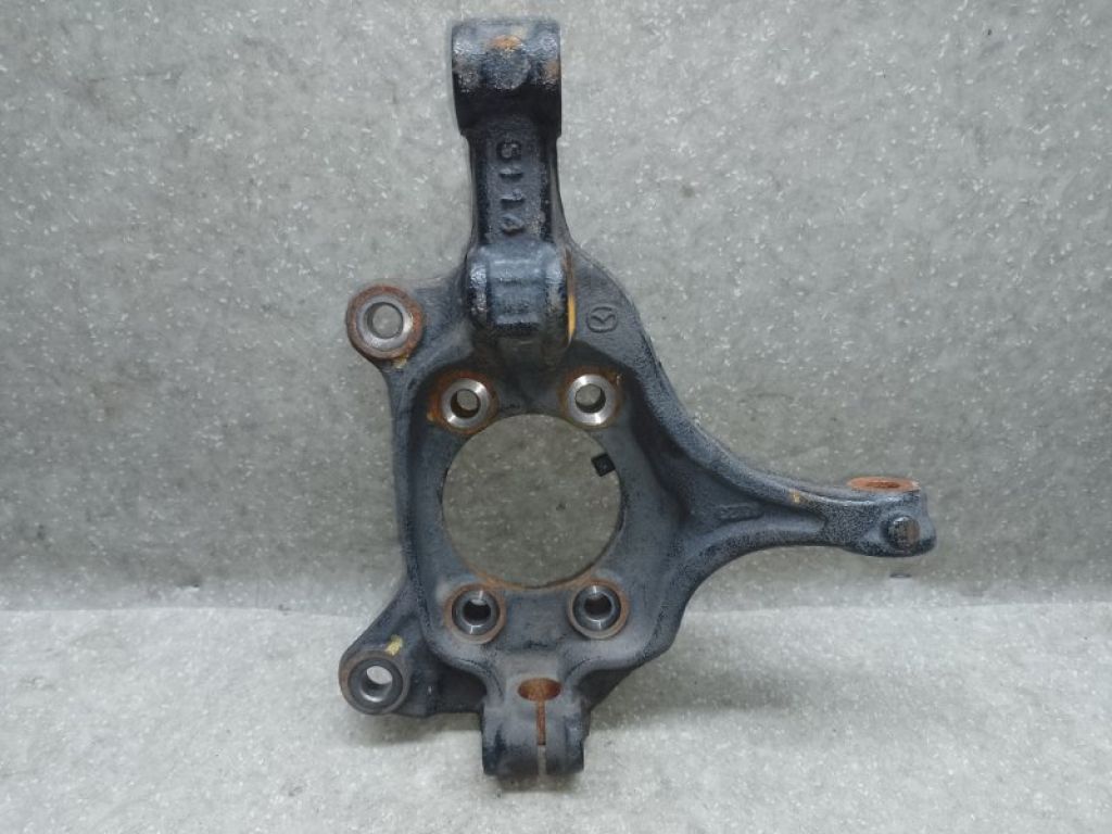 BJS7-33-021 | Кулак поворотний правий MAZDA 3 BM 13-19
