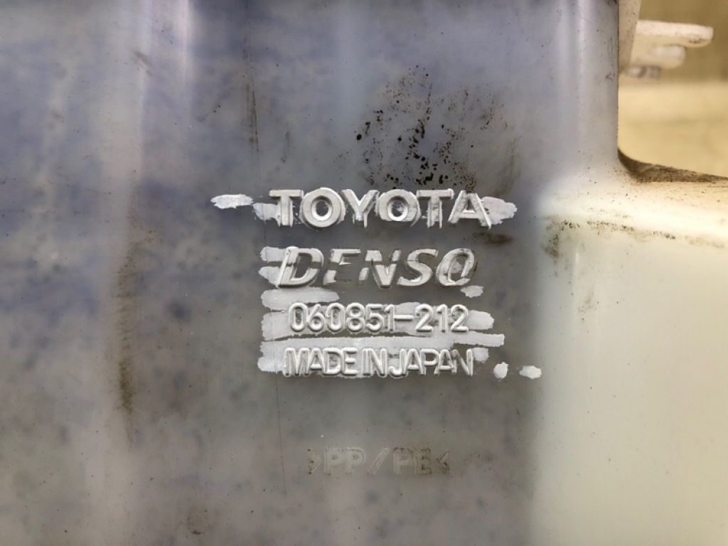 85315-33300 | Бачок омивача TOYOTA CAMRY 40 06-11 - Фото 6