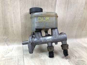 Головний гальмівний циліндр TOYOTA SEQUOIA 01-07