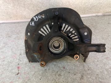 Кулак поворотний передній лівий TOYOTA CAMRY 55 14-17