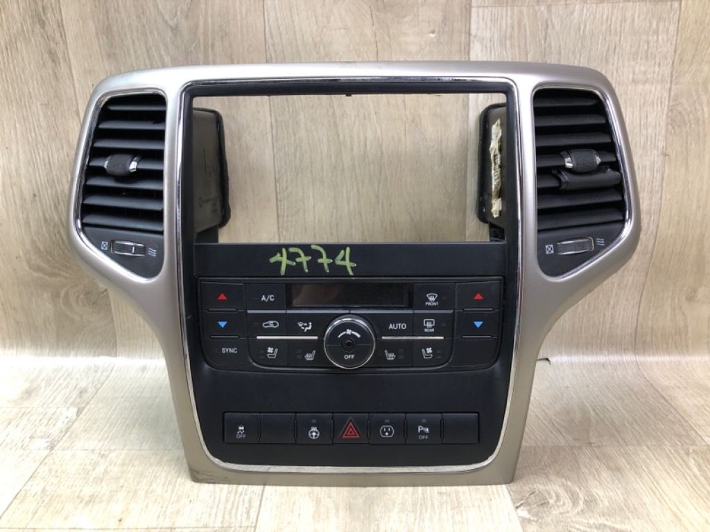 68111 110AP | Блок управления печкой JEEP GRAND CHEROKEE 11-22