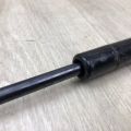 55113 748AA | Амортизатор капота JEEP GRAND CHEROKEE 11-22 - Превью 3